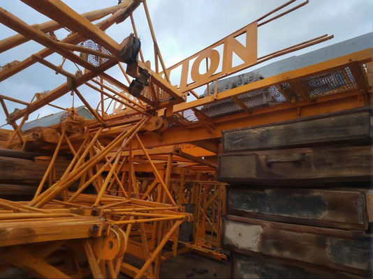 Fixed head Zoomlion 6015 Used Tower Crane With 60m Work Boom And Free Height