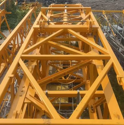 QTZ250 7020 Cầm cao tháp sử dụng với tải trọng tối đa 10t 70m Boom và L68 Mast